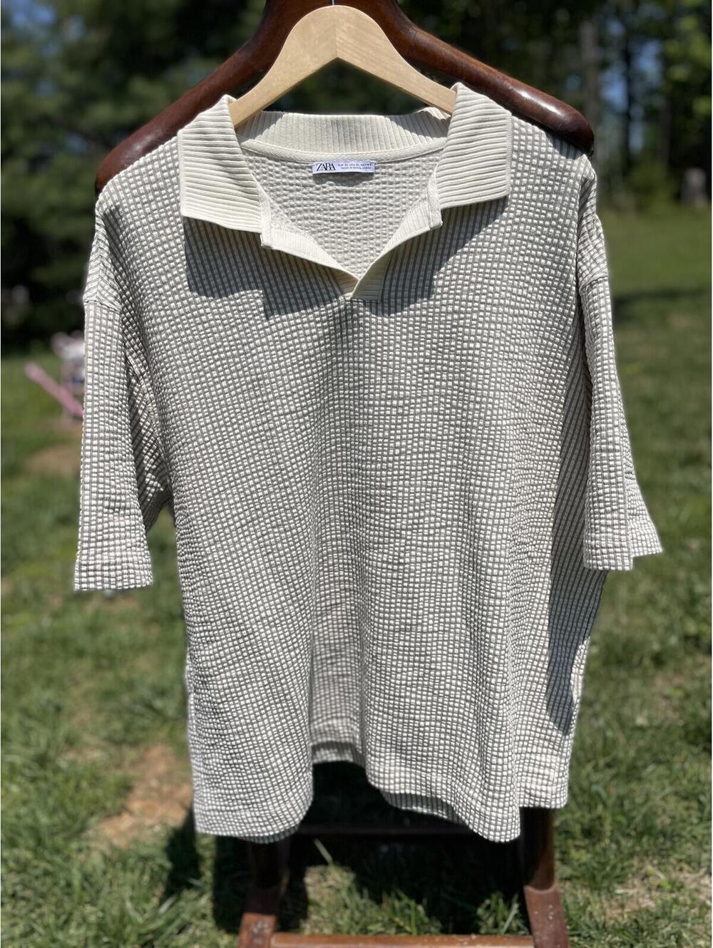 Zara Textured Knit Polo Shirt with Ribbed Collar